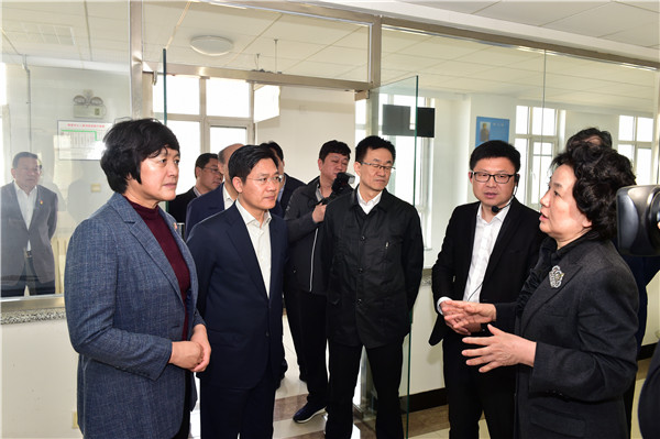 必赢线路检测中心资讯丨河北省政协主席曹素华来我公司调研