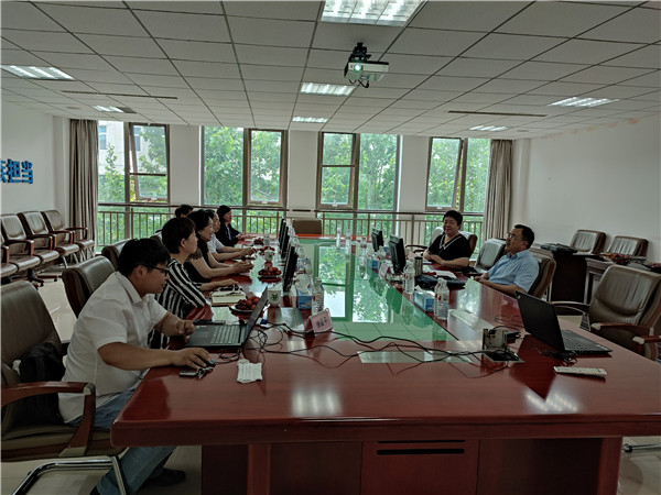 农业农村部微生物肥料和食用菌菌种质量监督检验测试中心李俊主任、姜昕主任来必赢线路检测中心公司调研、指导工作